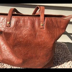 Large leather tote